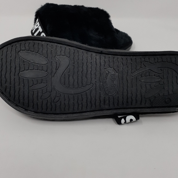 NING CHUANG Fuzzy Slippers - Picture 4 of 7